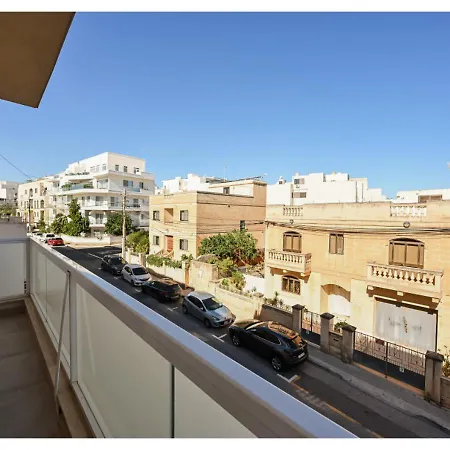 Διαμέρισμα Swieqi Location, Close To Bars, Food & Nightlife *