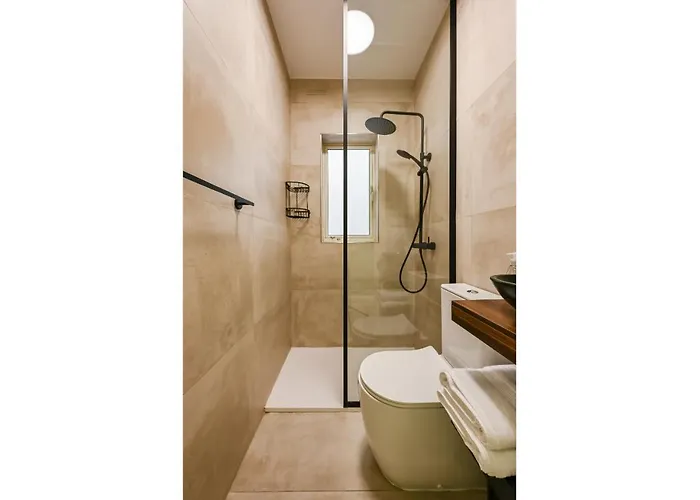 Διαμέρισμα Swieqi Location, Close To Bars, Food & Nightlife *